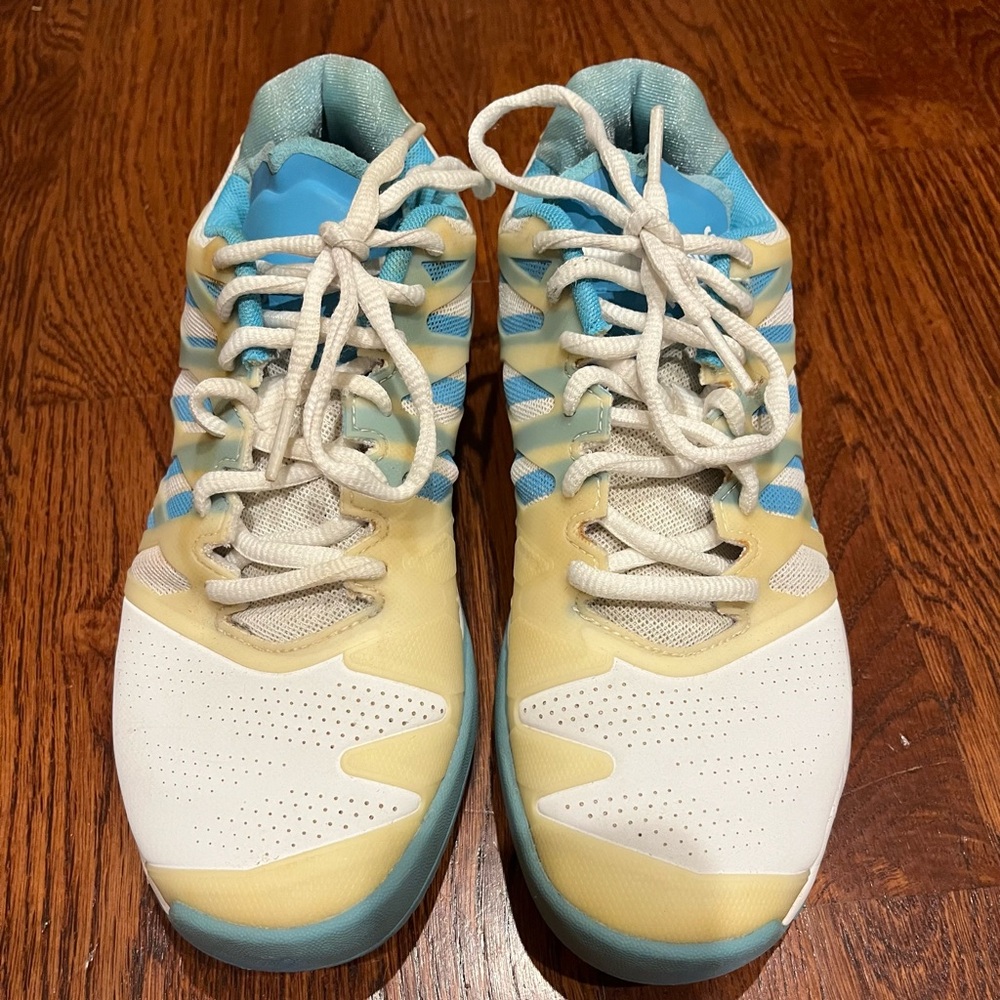 Women’s Athletic Sneakers in White, Light Blue, and Pale Yellow